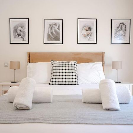 Syntagma Square, 60Sqm Dream Suite Atenas Exterior foto