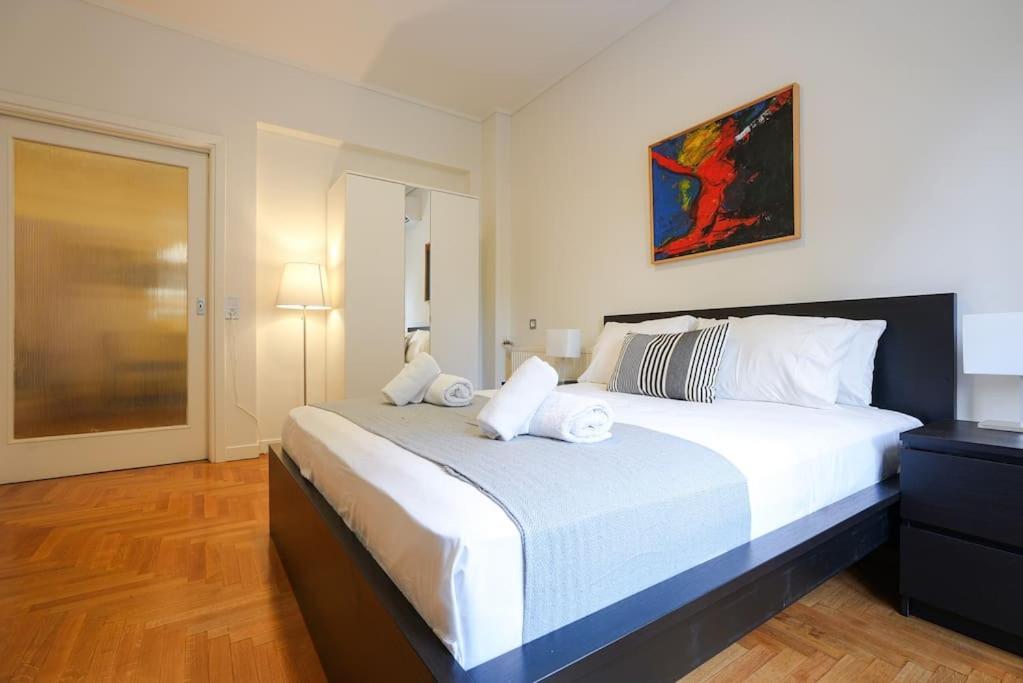 Syntagma Square, 60Sqm Dream Suite Atenas Exterior foto